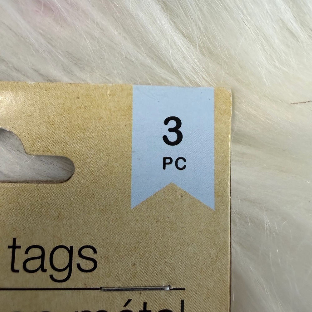 Crafters Square Silver Metal Tags - Picture 3 of 4